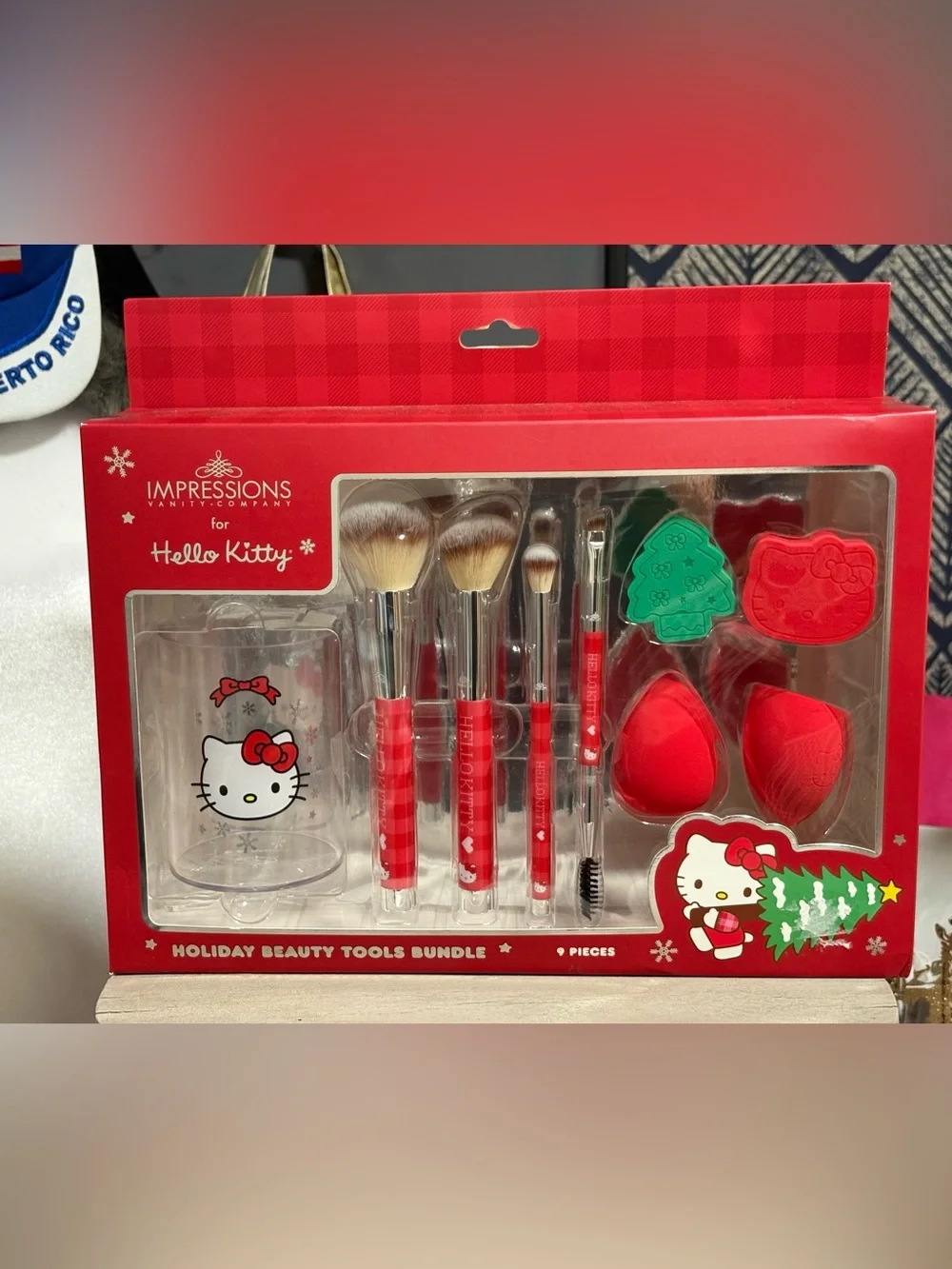 Hello Kitty® Holiday Beauty Tool Bundle LIMITED EDITION